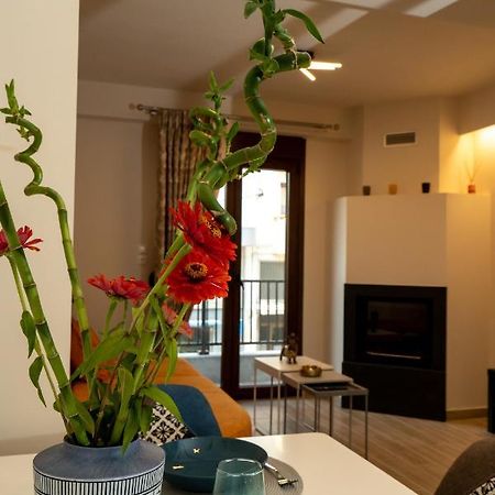 Comfy & Stylish Apt In Ioannina Apartment Ngoại thất bức ảnh