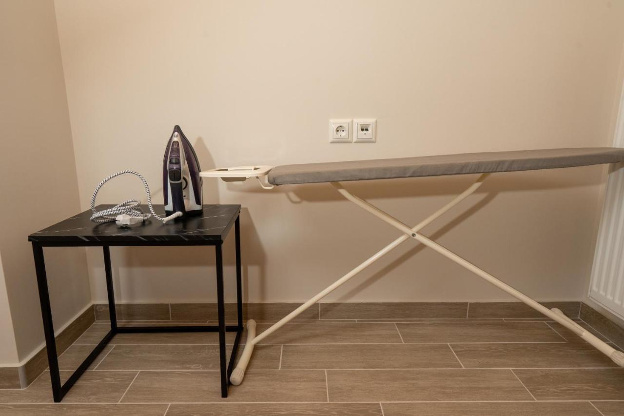 Comfy & Stylish Apt In Ioannina Apartment Ngoại thất bức ảnh