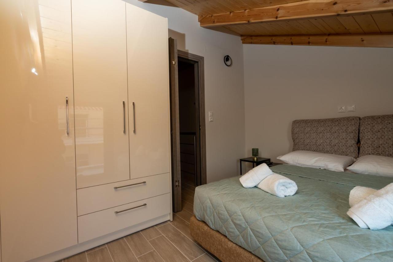 Comfy & Stylish Apt In Ioannina Apartment Ngoại thất bức ảnh