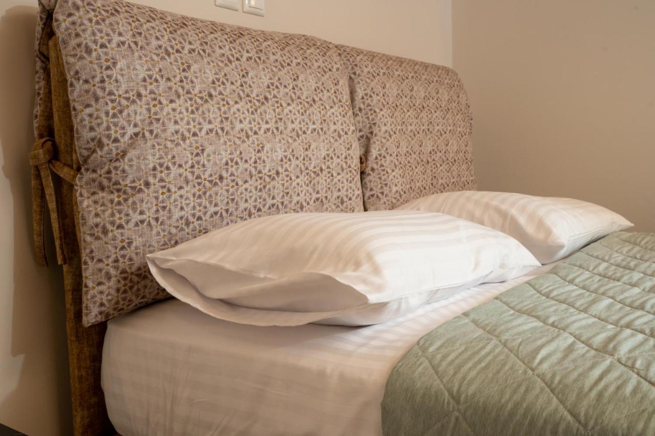 Comfy & Stylish Apt In Ioannina Apartment Ngoại thất bức ảnh